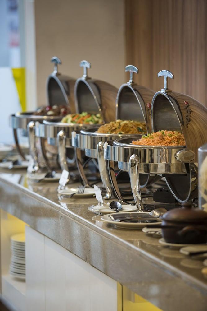 Amaris Hotel Samarinda Dış mekan fotoğraf
